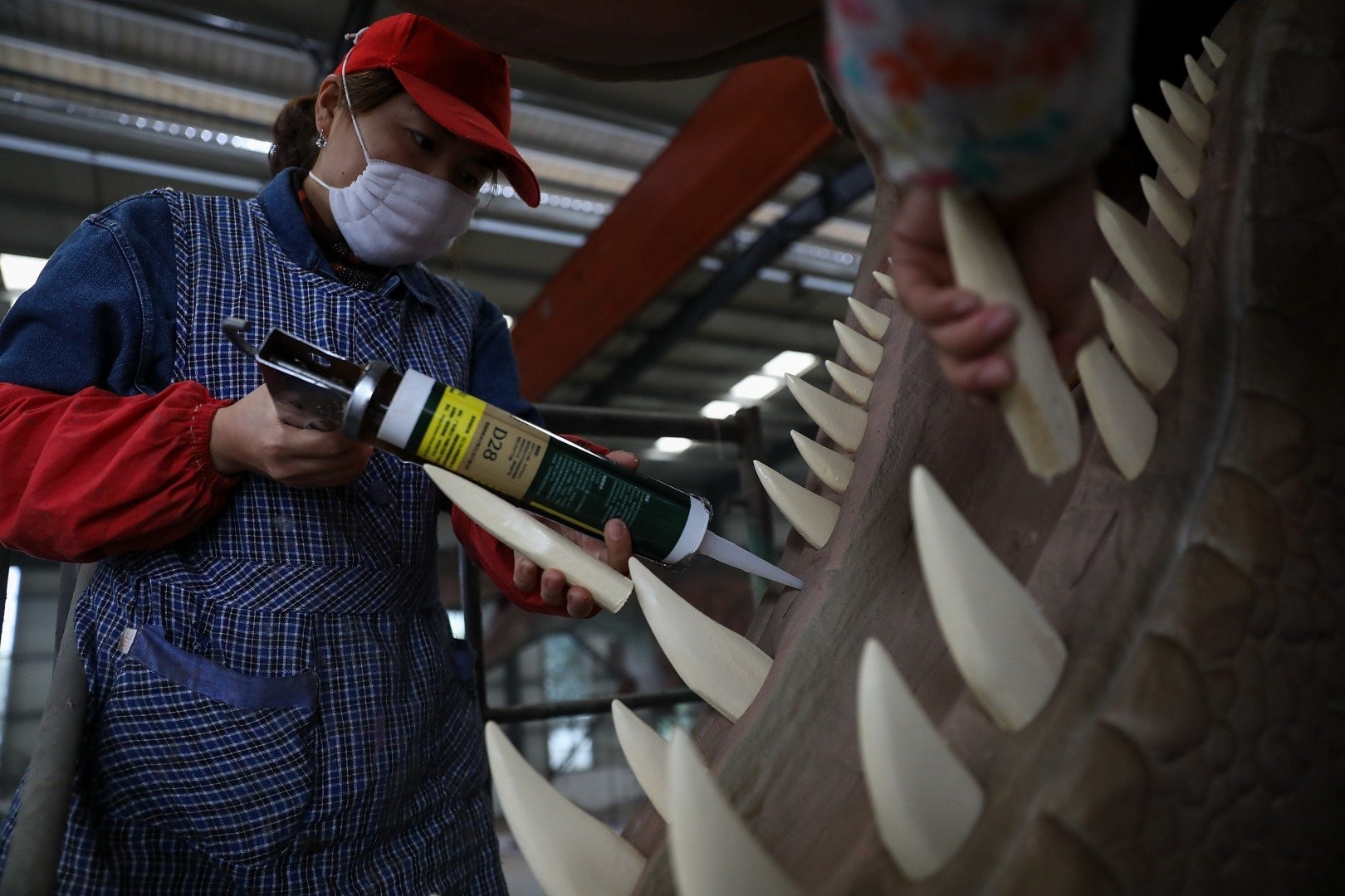 thu do san xuat khung long anh 2