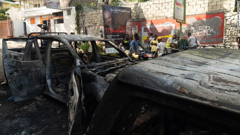 Sau vu am sat, tong thong Haiti duoc phat hien chet khong nham mat hinh anh