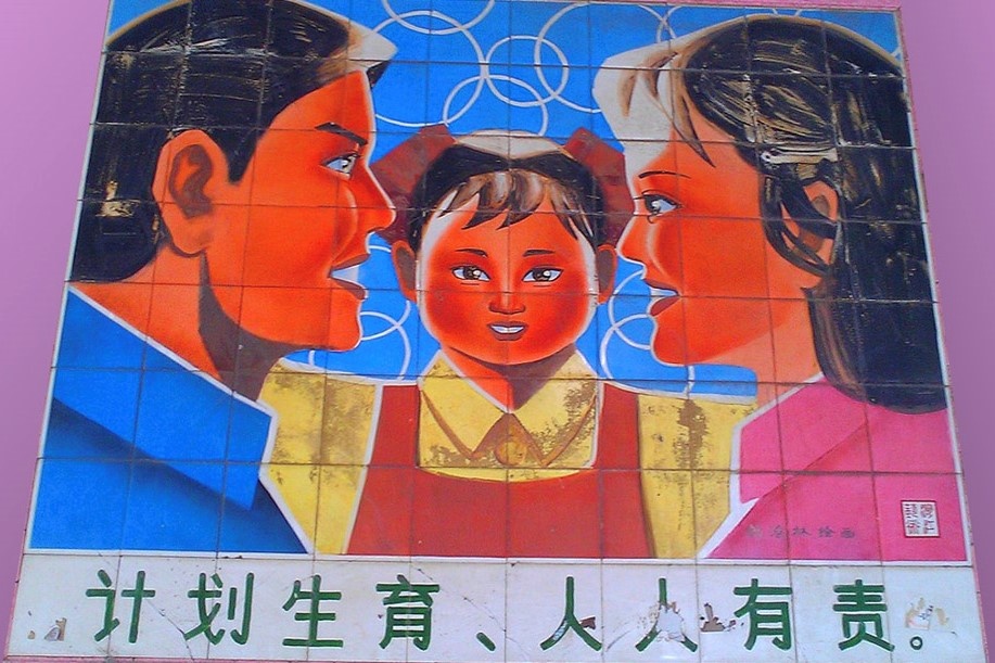 Trung Quoc nem trai dang tu chinh sach mot con hinh anh