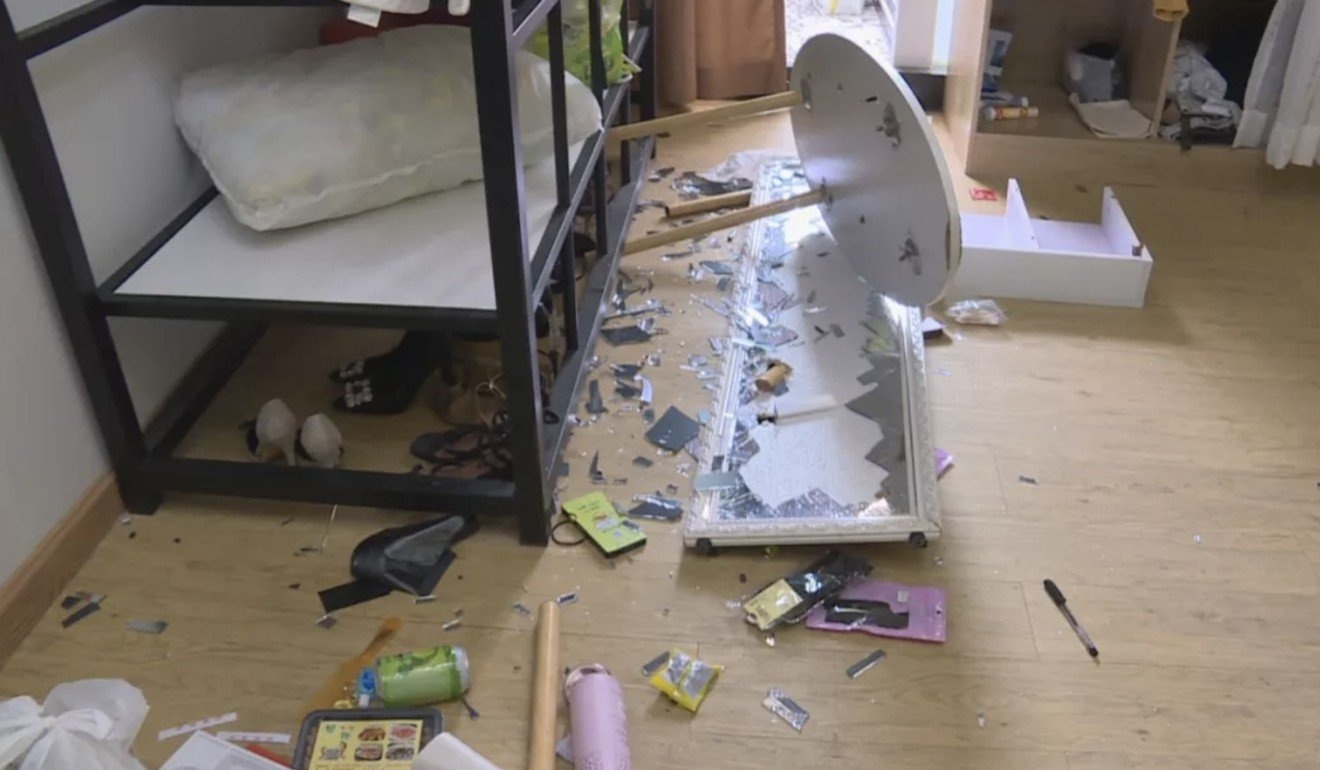 canh sat Trung Quoc danh dap ban gai anh 3