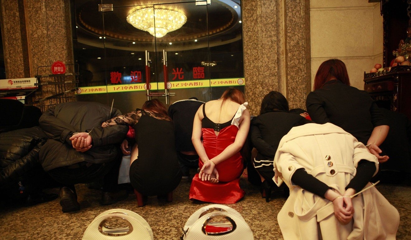 Trung Quoc tra tu do cho tat ca gai mai dam tren ca nuoc hinh anh