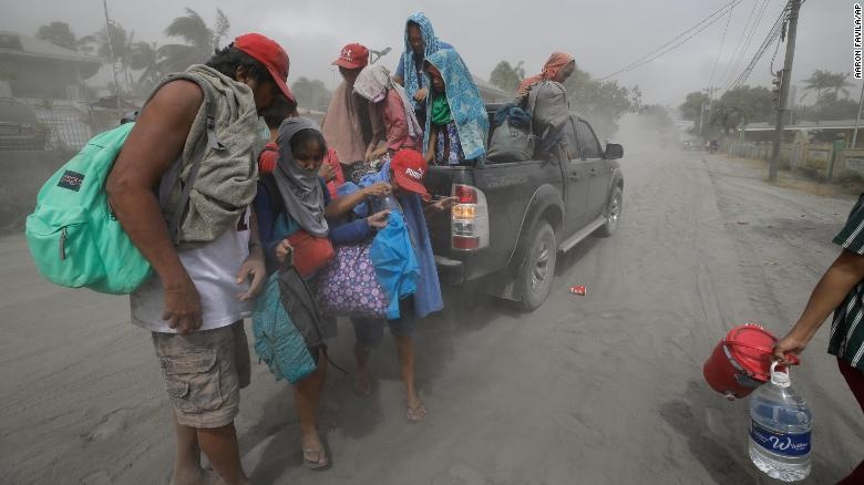 nui lua phun trao o Philippines anh 5