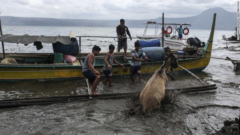 nui lua phun trao o Philippines anh 6
