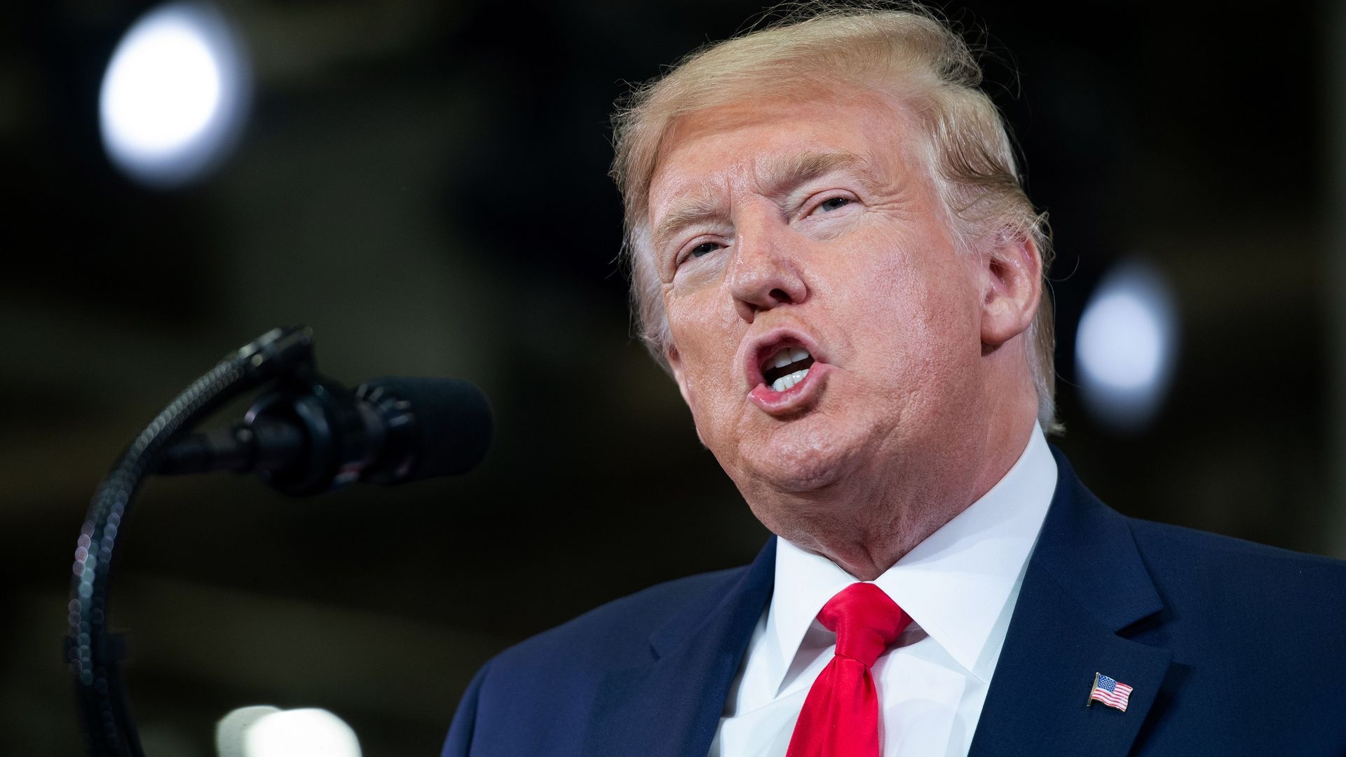 TT Trump: Cuoc bo phieu cua phe Dan chu o Iowa la 'tham hoa toan dien' hinh anh