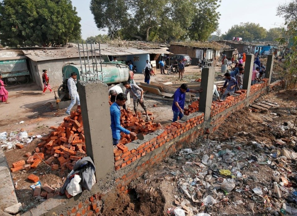 An Do xay tuong giau khu o chuot truoc ngay tiep don TT Trump hinh anh