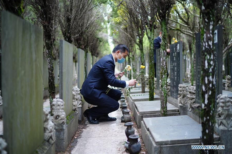 cam cung bai le thanh minh anh 4