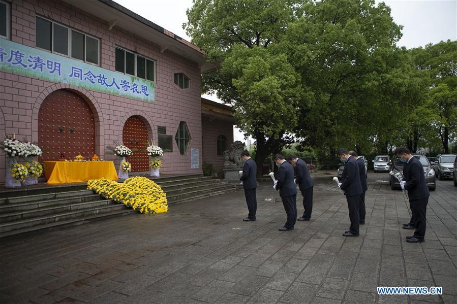 cam cung bai le thanh minh anh 5