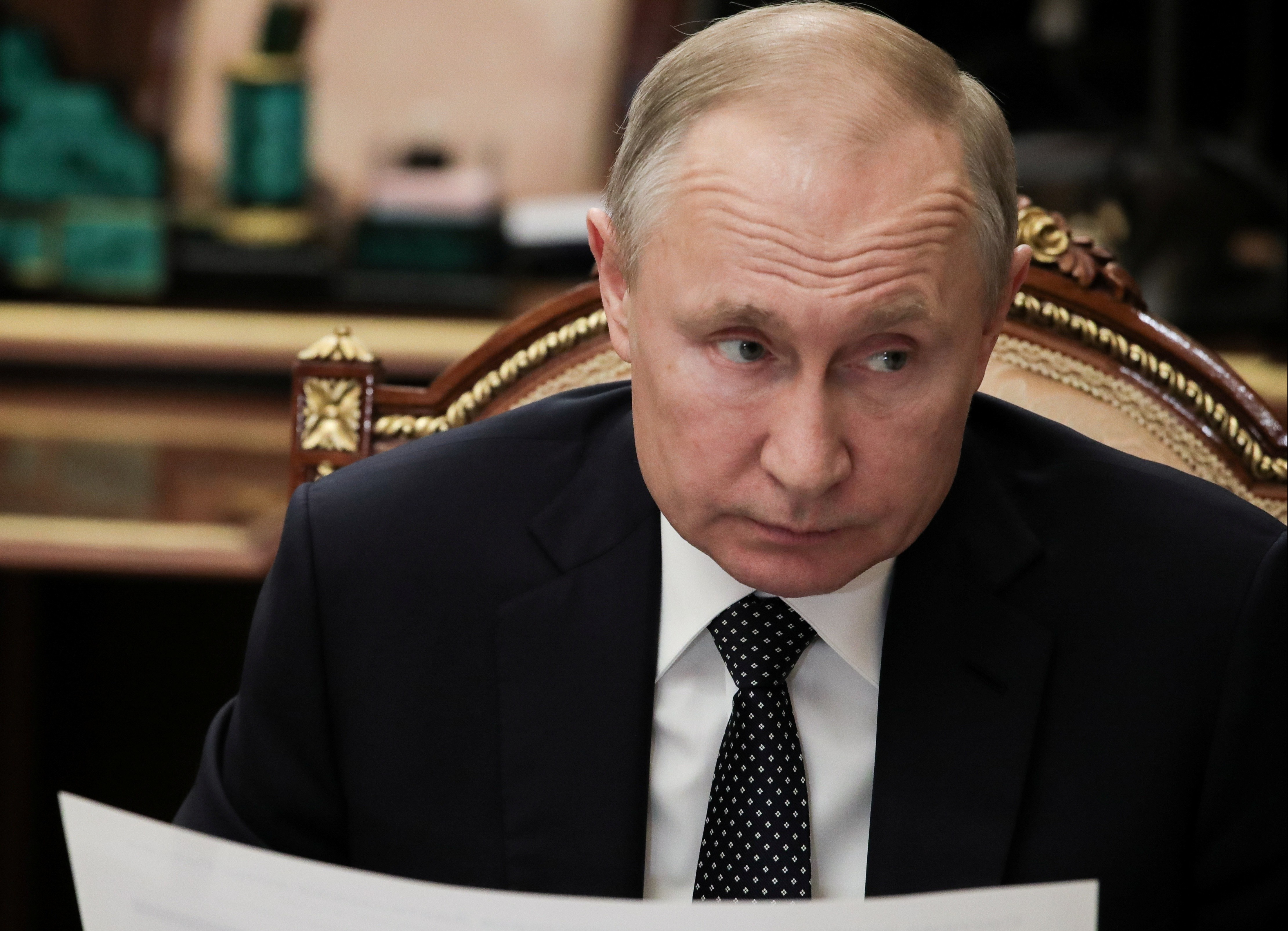 TT Putin: Su lac quan va hai huoc se giup thu tuong Anh khoi benh hinh anh