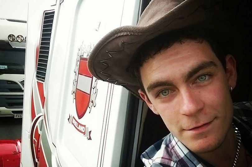 Lai xe nguoi Anh nhan toi vu 39 nan nhan Viet tu vong tren xe tai hinh anh