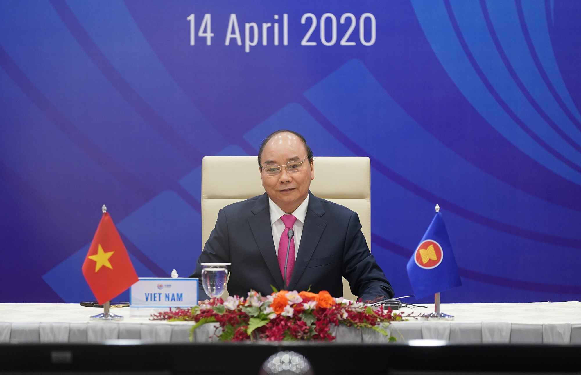 Cung hop tac de chien thang Covid-19 la muc tieu chung cua khu vuc hinh anh