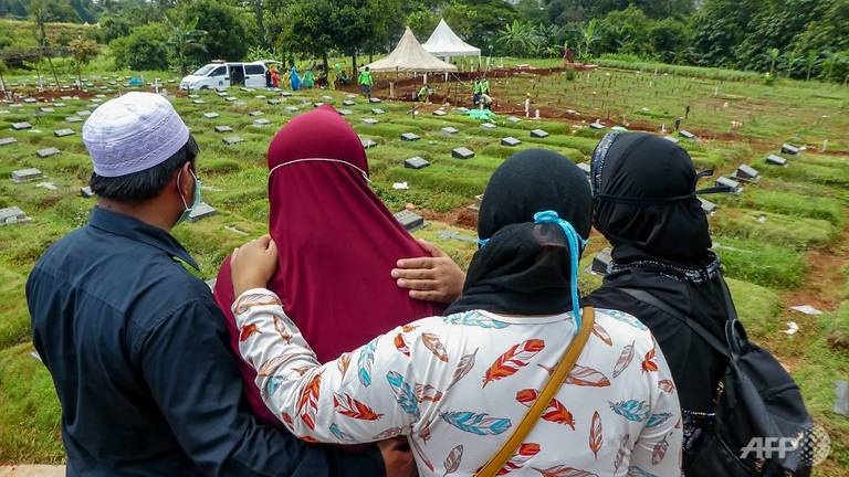 nguoi dao mo tai Indonesia anh 2