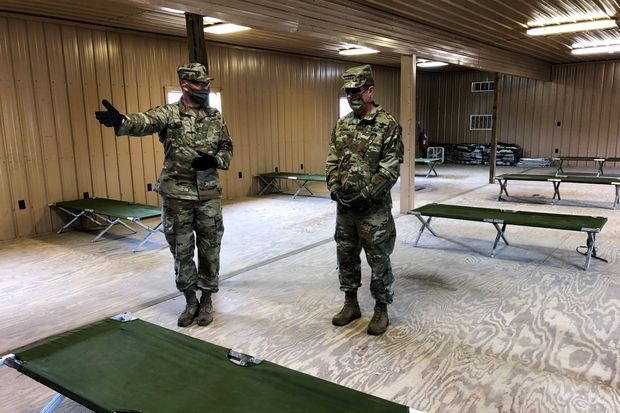 quan doi My chong dich Covid-19 anh 2