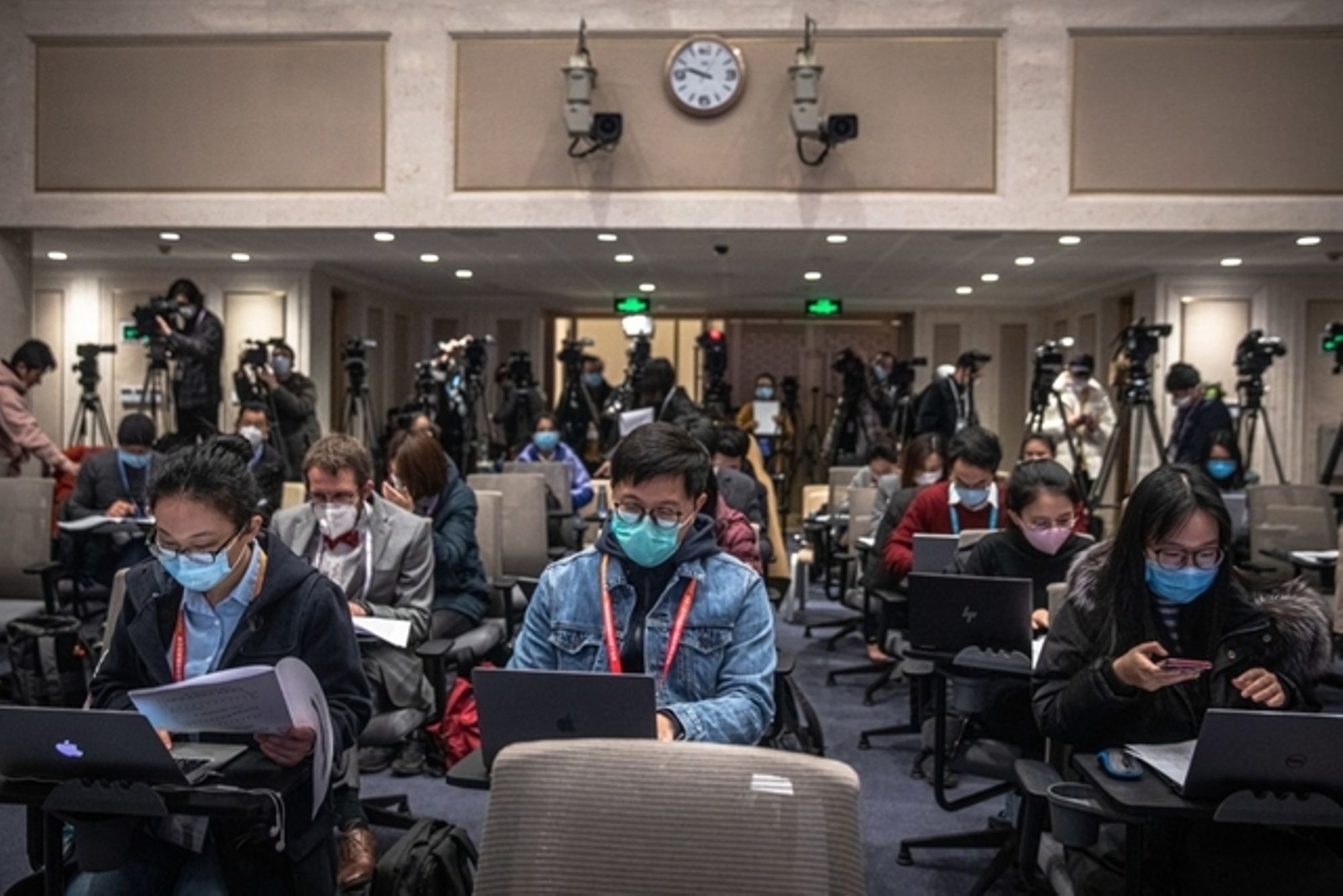 My giang don tra dua Trung Quoc vu truc xuat nha bao hinh anh