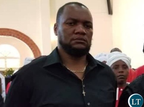 Zambia dong cua nha hang Trung Quoc vi phan biet chung toc hinh anh