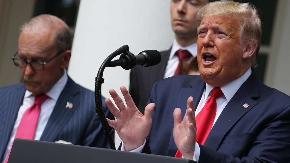 Phe Dan chu len an TT Trump vi cau 'George Floyd se vui vi kinh te My' hinh anh