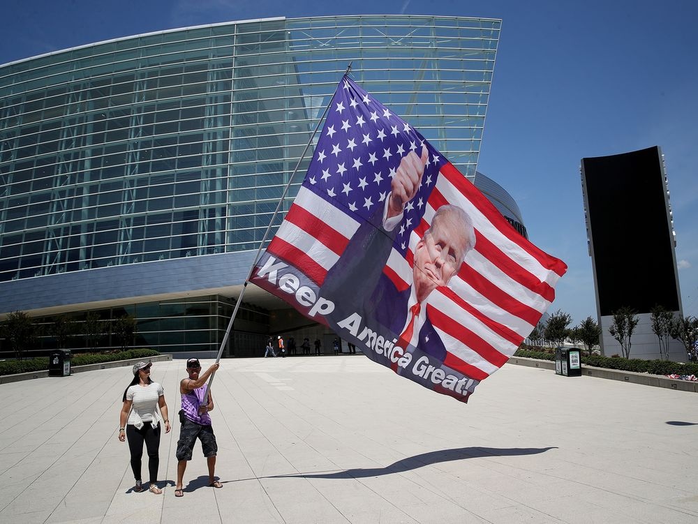 Trump van dong bau cu anh 1