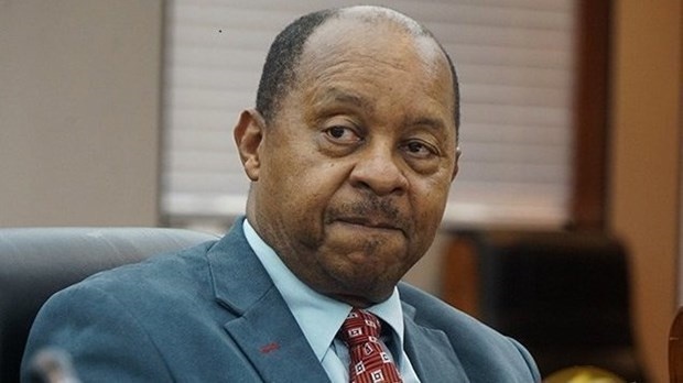 Zimbabwe bat bo truong Y te vi lo thiet bi chong dich 60 trieu USD hinh anh