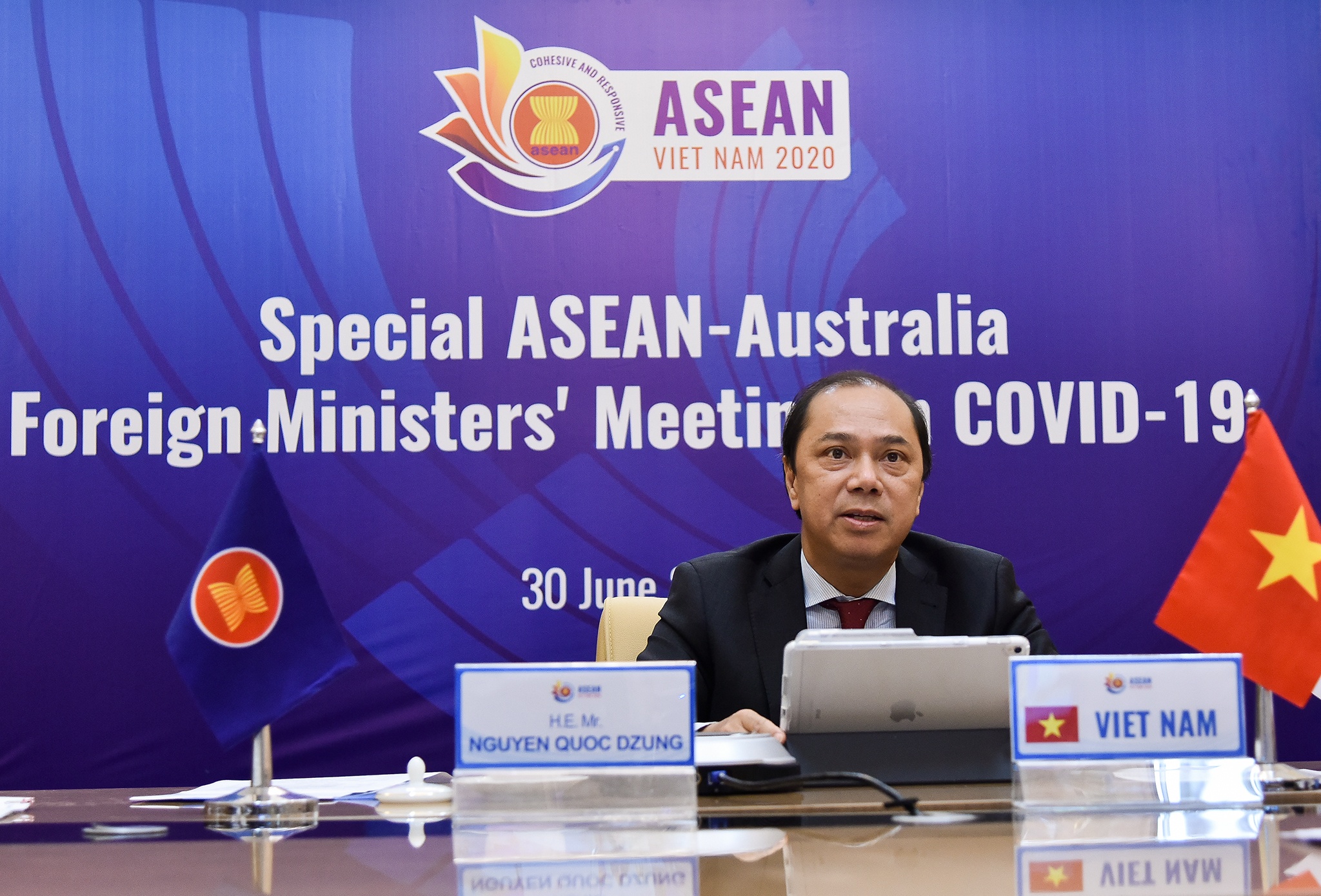 ASEAN - Australia se phoi hop chat che tim phuong thuoc tri Covid-19 hinh anh