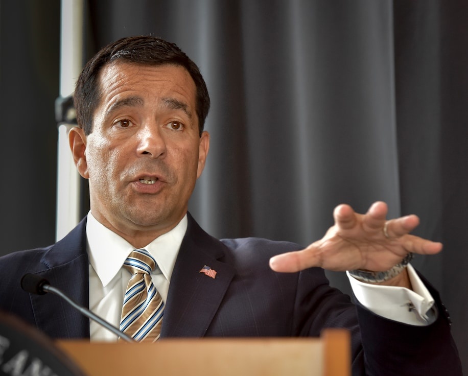 Tinh bao My: Nga tiep tuc can thiep, TQ muon TT Trump that bai bau cu hinh anh