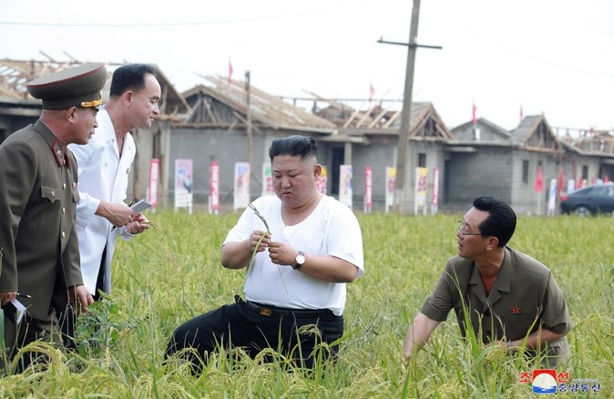 Kim Jong Un yeu cau xem lai ke hoach phat trien kinh te anh 1
