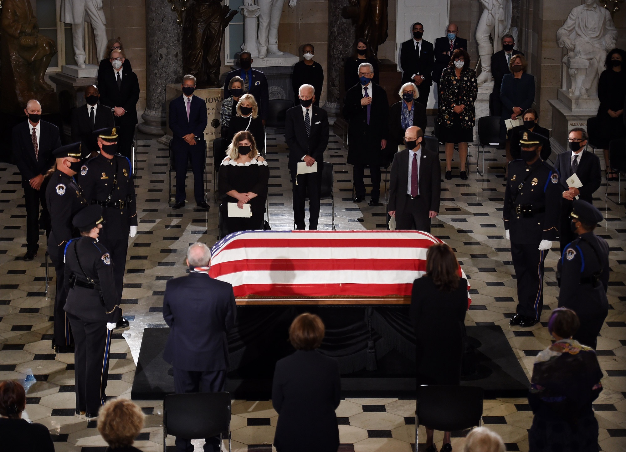 tham phan toa toi cao Ginsburg anh 8