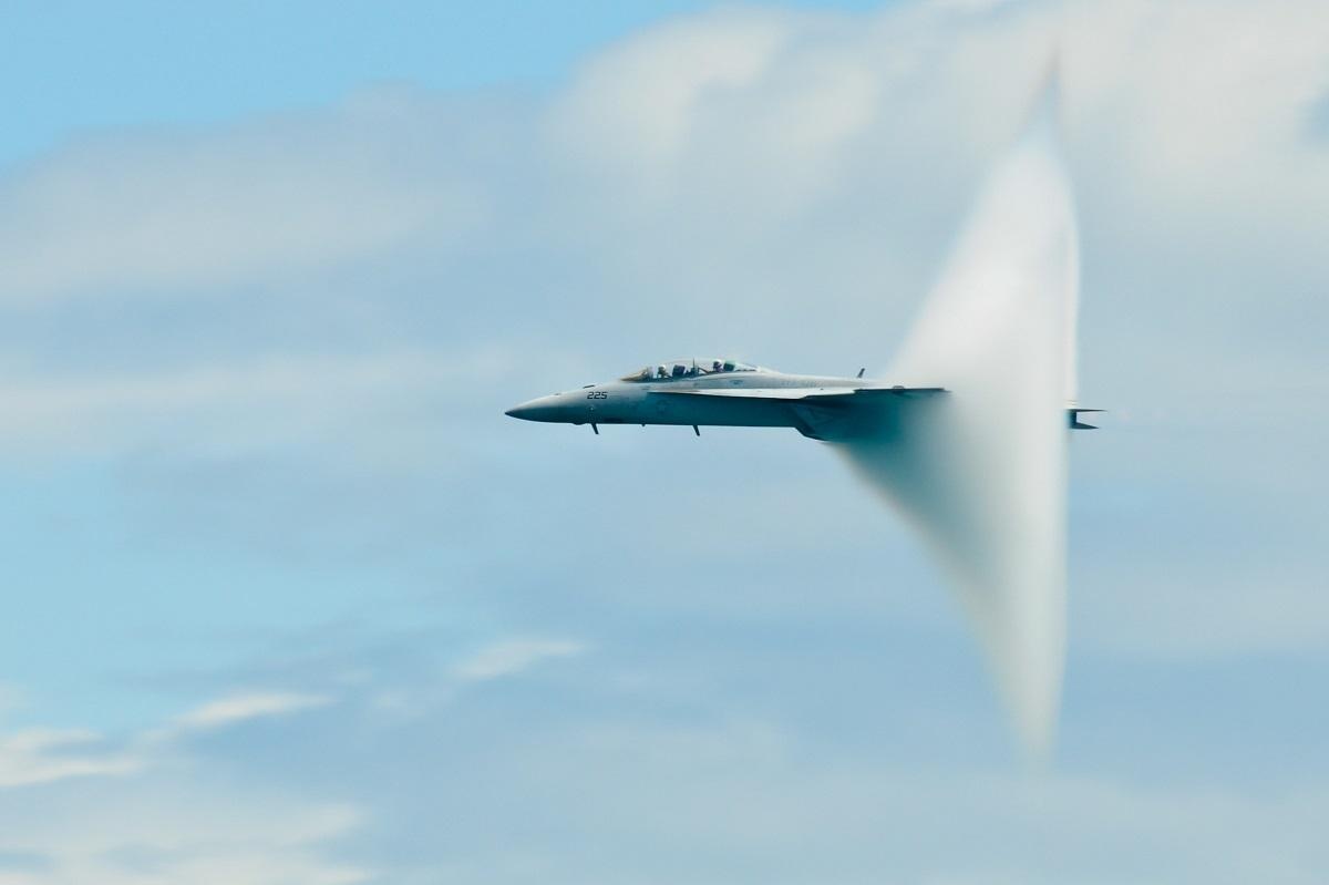 Tieng no sieu thanh chan dong Beirut luc thu linh Hezbollah phat bieu hinh anh