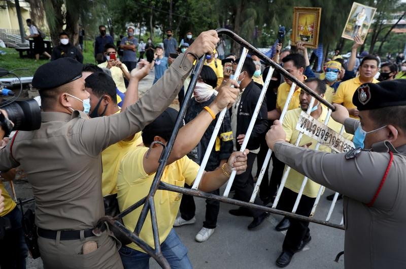 cac phe bieu tinh dung do o Bangkok anh 3