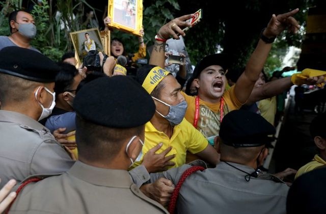 cac phe bieu tinh dung do o Bangkok anh 2