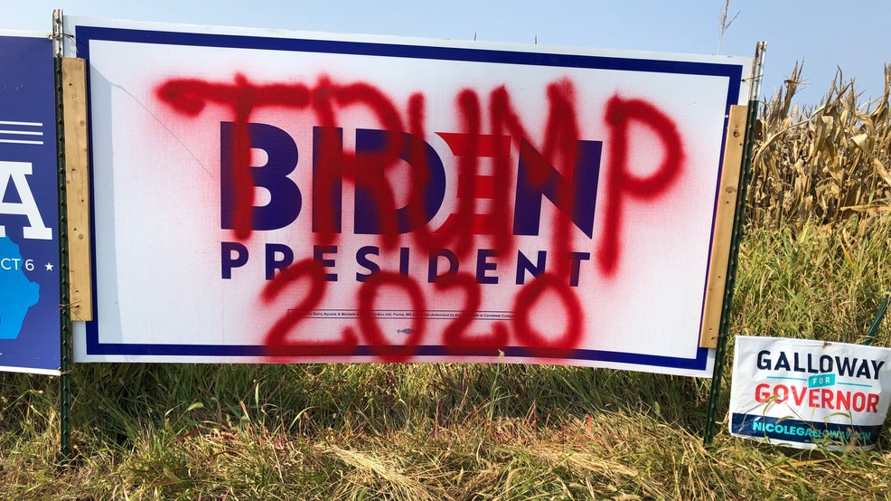 Cu tri Trump - Biden pha hoai bien hieu cua nhau truoc bau cu hinh anh