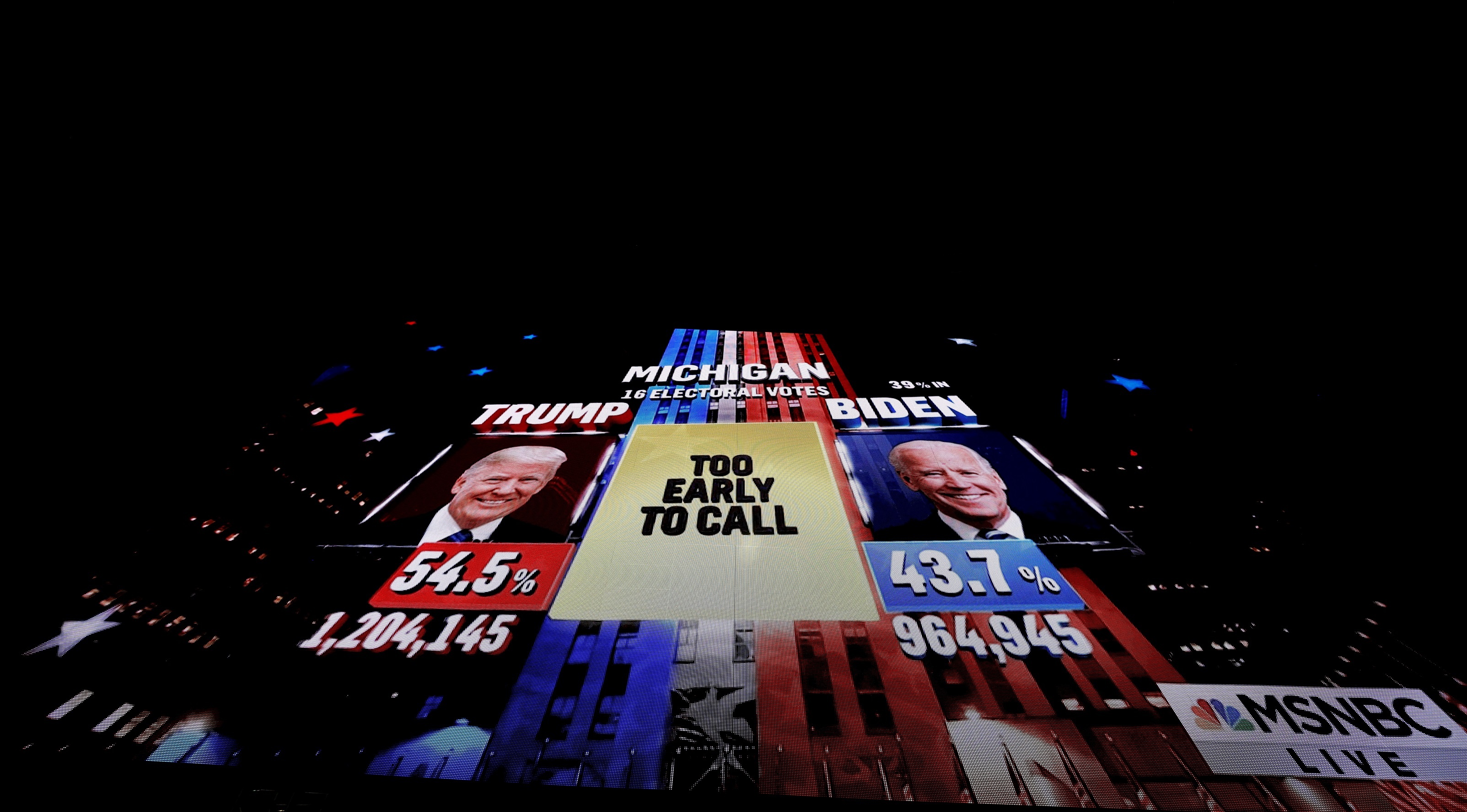 Ong Biden va ong Trump cung lap ky luc ve phieu pho thong hinh anh