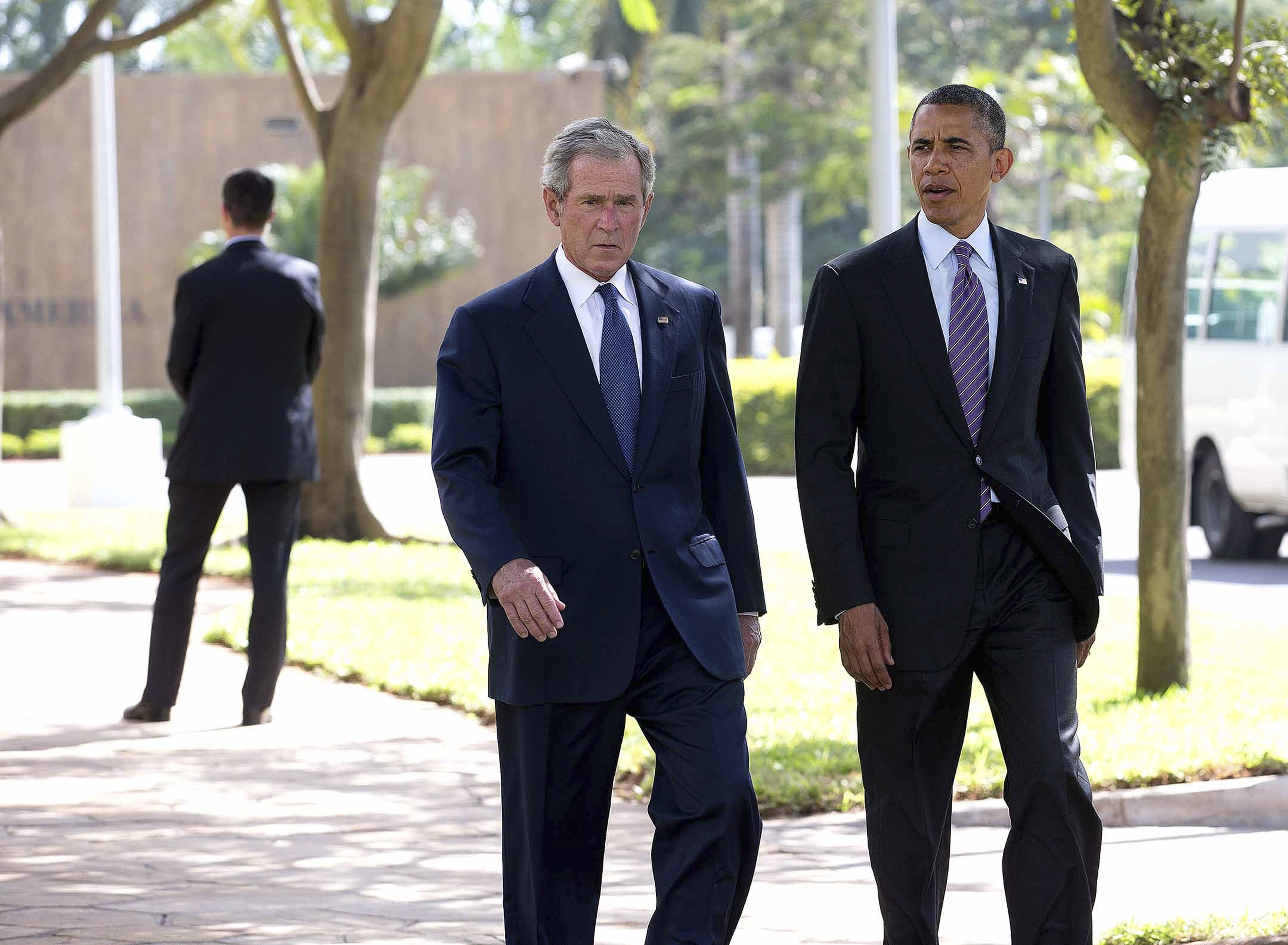 ong Trump troi tay ong Biden ve doi ngoai anh 2