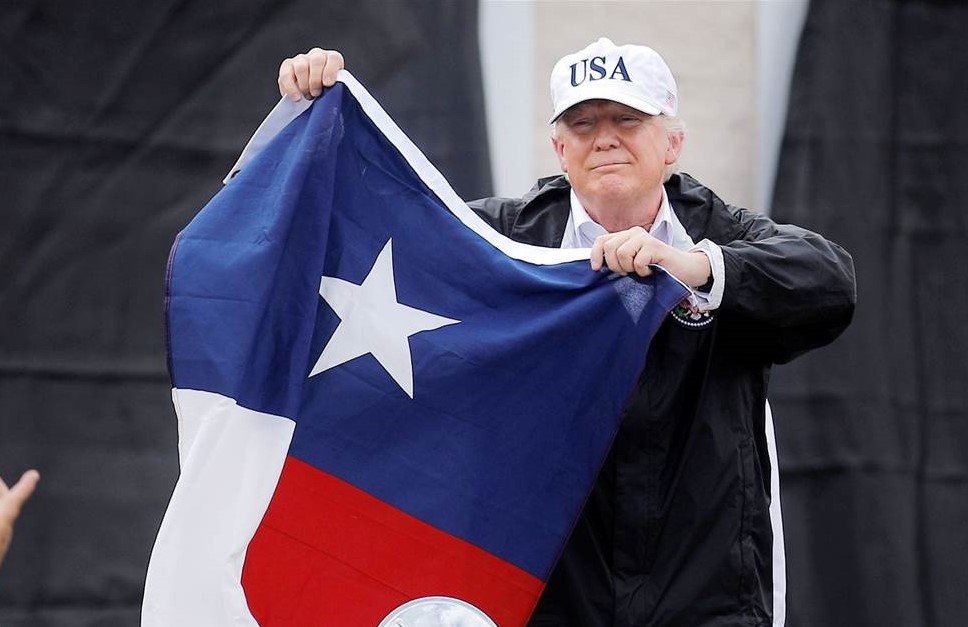 Quyet giup ong Trump, Texas kien ca 4 tieu bang ra Toa an Toi cao hinh anh
