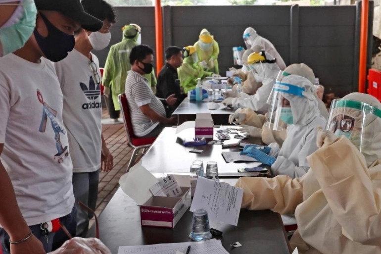 Indonesia se cap vaccine Covid-19 mien phi cho toan dan hinh anh
