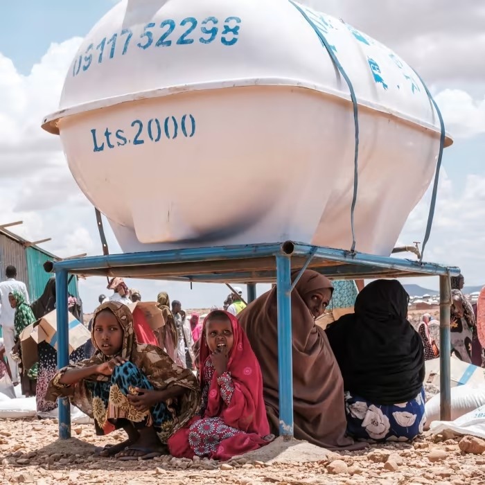 Sung chau Phi lao dao anh 5