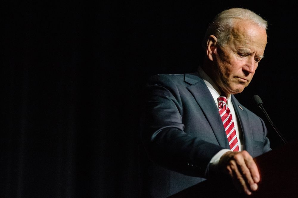 Vua vao Nha Trang, ong Biden da khong the bao toan loi hua hinh anh