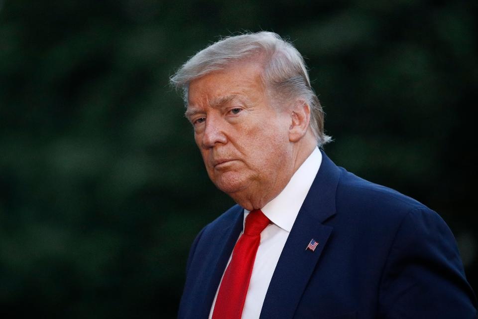 Vi sao ong Trump lang im? hinh anh