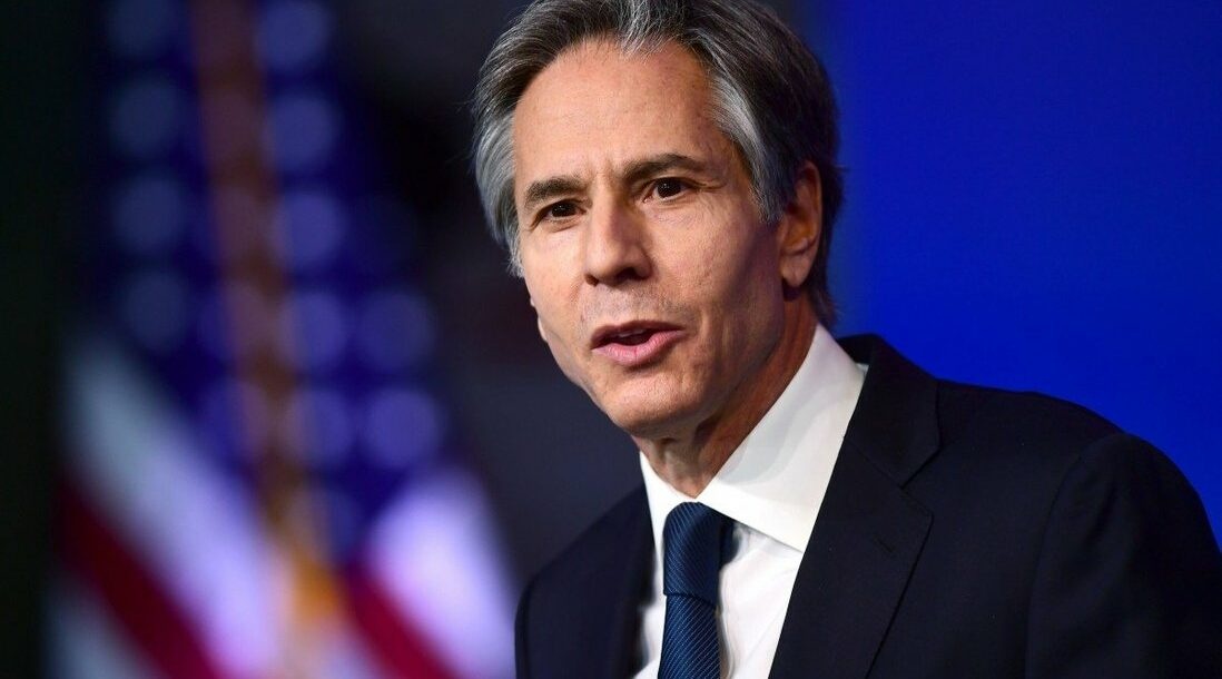 Ngoai truong My: Khong bat dong minh chon My hoac Trung Quoc hinh anh