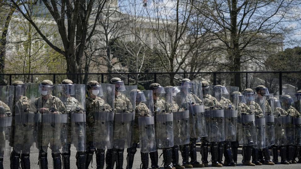 tan cong dien capitol anh 5