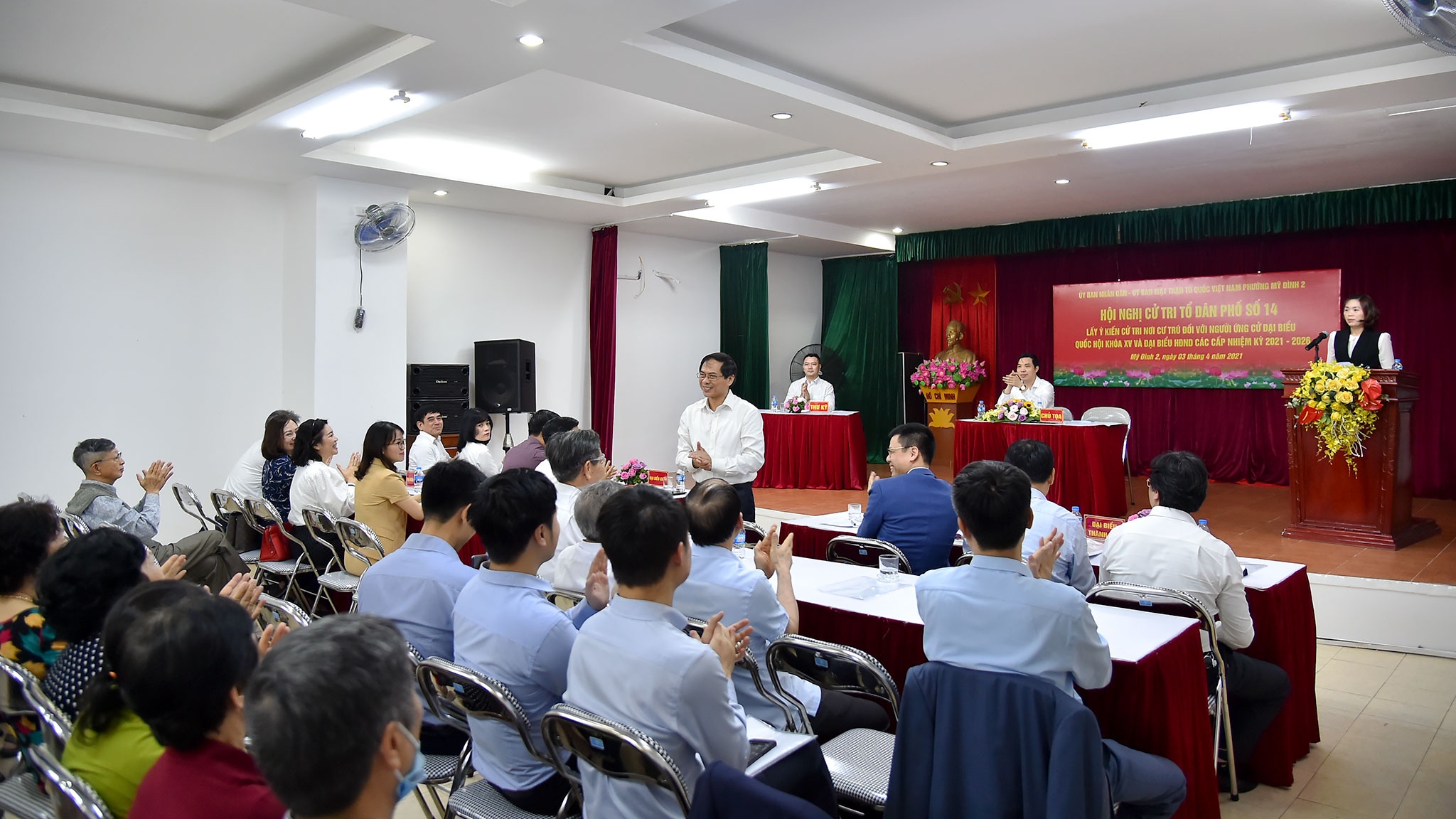 bau cu dai bieu quoc hoi anh 2