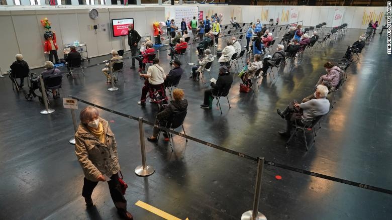 dich benh len den dinh diem anh 4