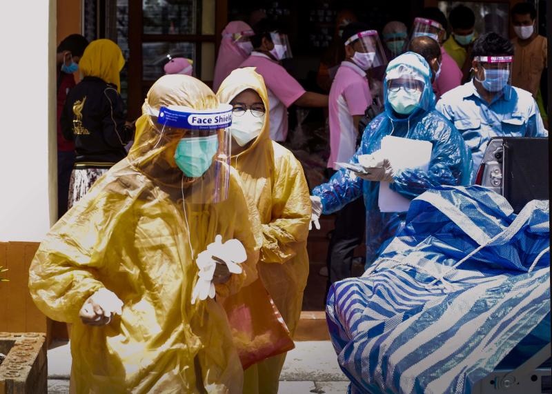 So ca mac khong giam, Thai Lan co nguy co roi vao khung hoang hinh anh