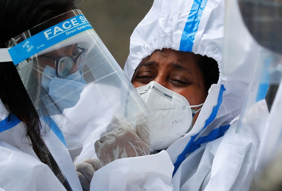 An Do chiem gan mot nua ca mac Covid-19 cua the gioi tuan qua hinh anh