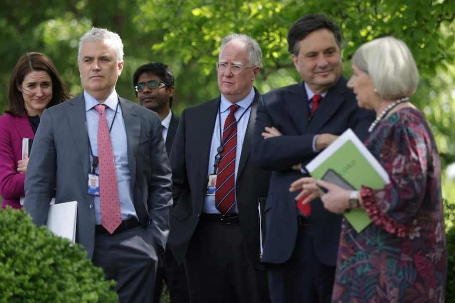 nguoi My khong can deo khau trang anh 3