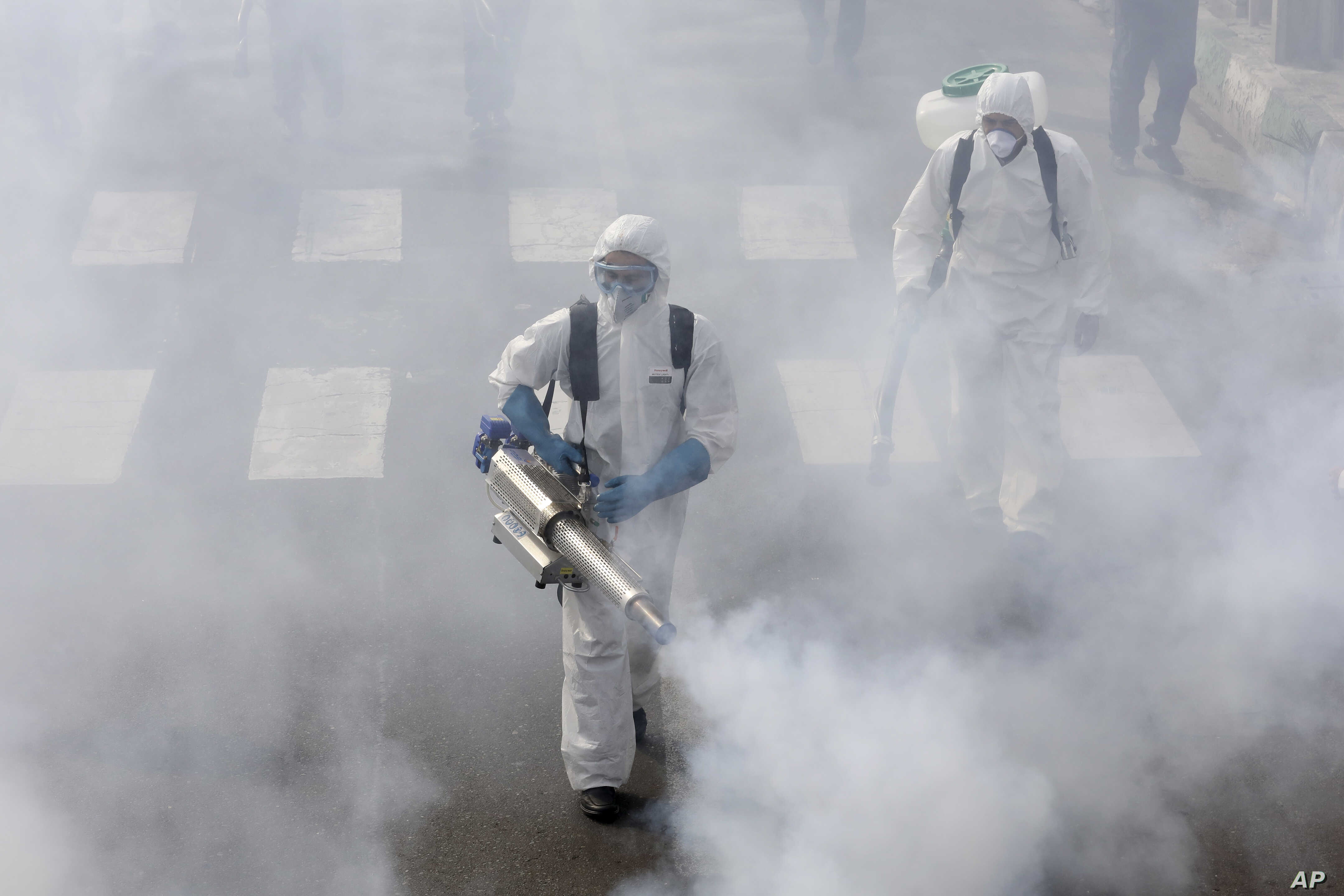 Ca mac Covid-19 tang vot, Dai Loan xin My ho tro vaccine khan cap hinh anh