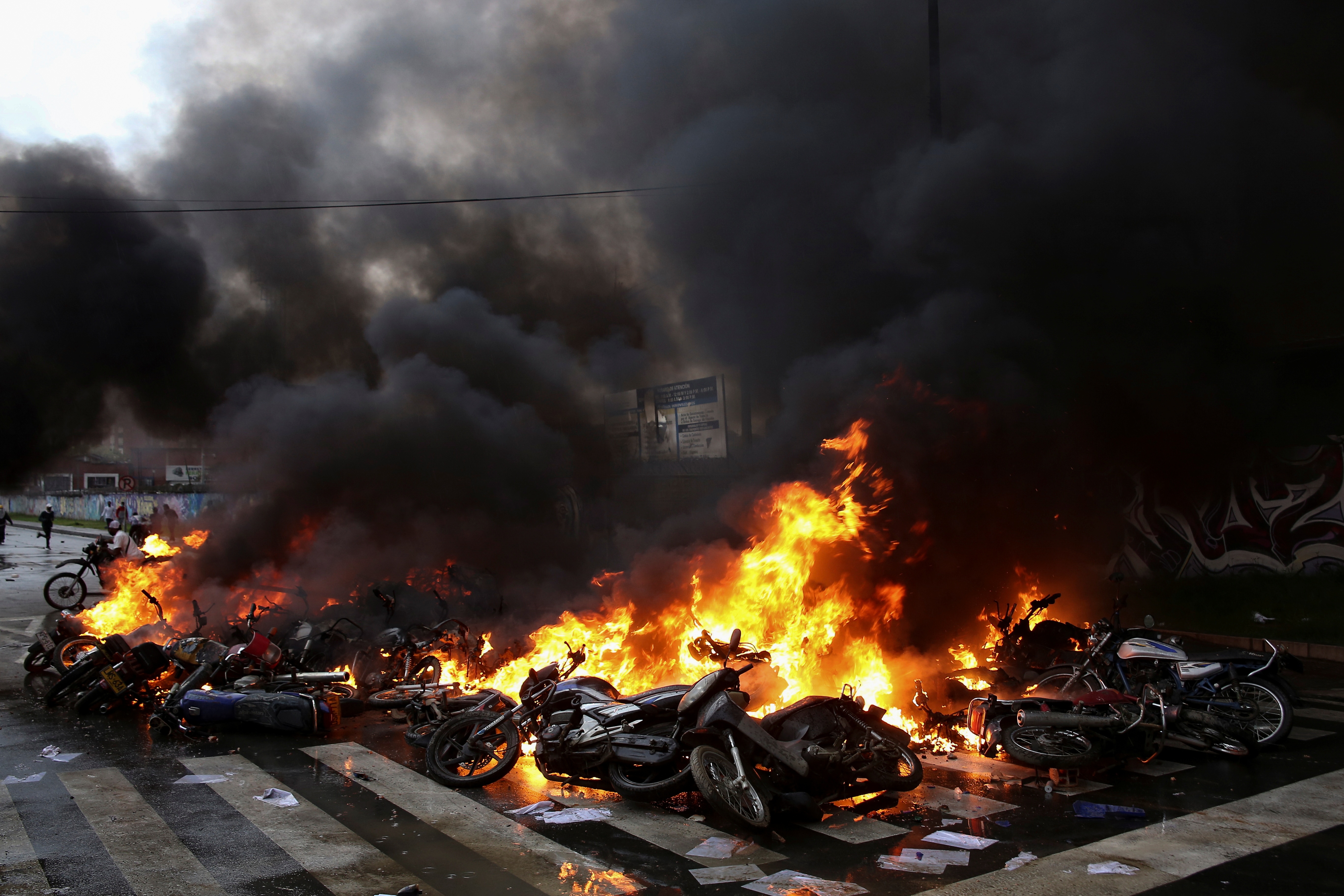 bieu tinh dot xe colombia anh 4