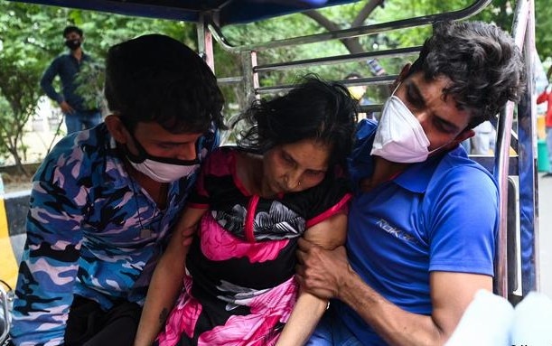 Dich chong dich, cuoc song cua nguoi dan An Do chim trong bi kich hinh anh