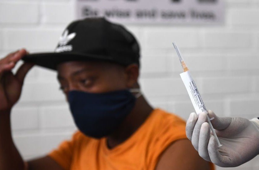 chau phi pha huy vaccine anh 2