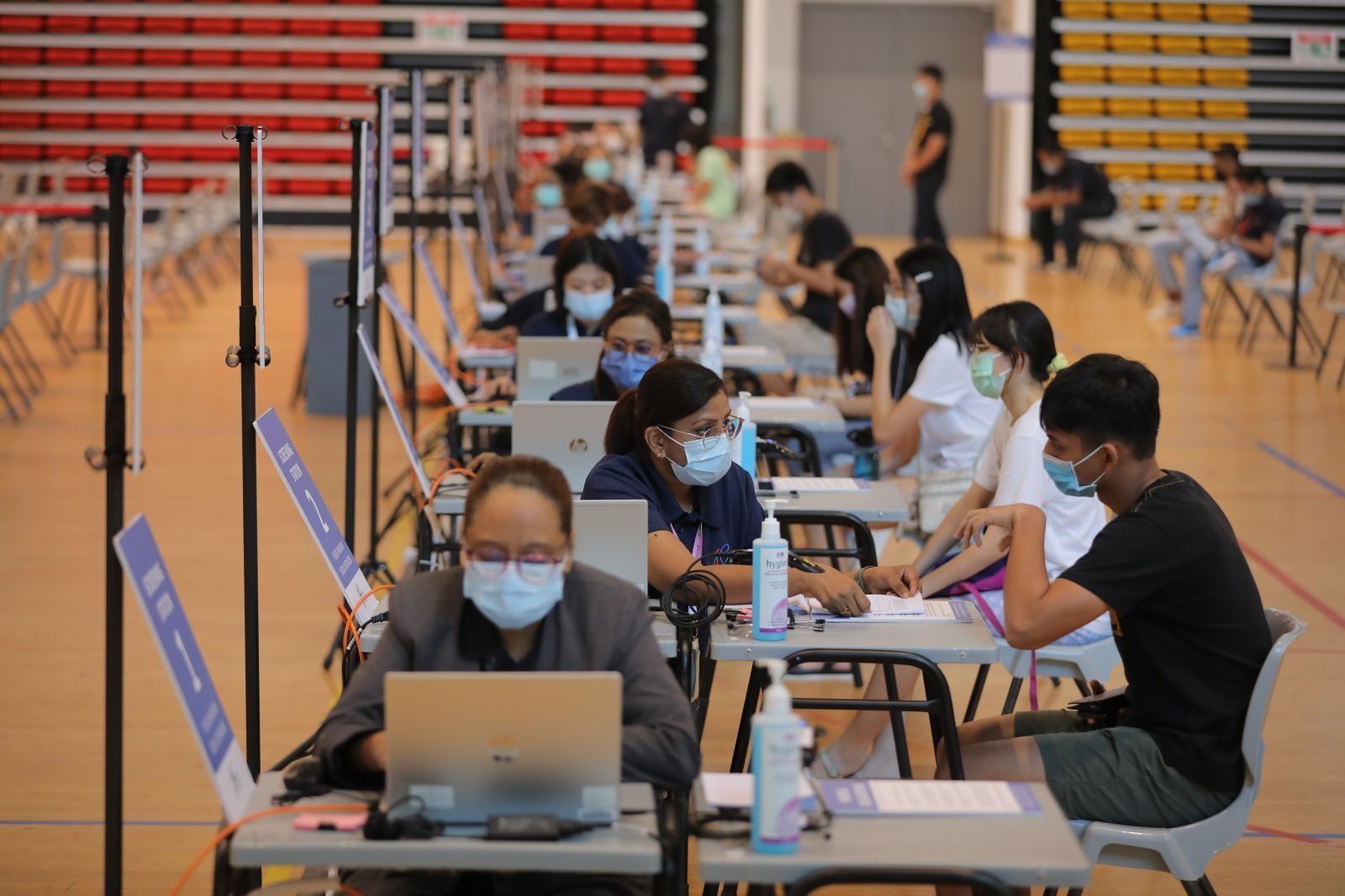 chung song voi covid-19 anh 1