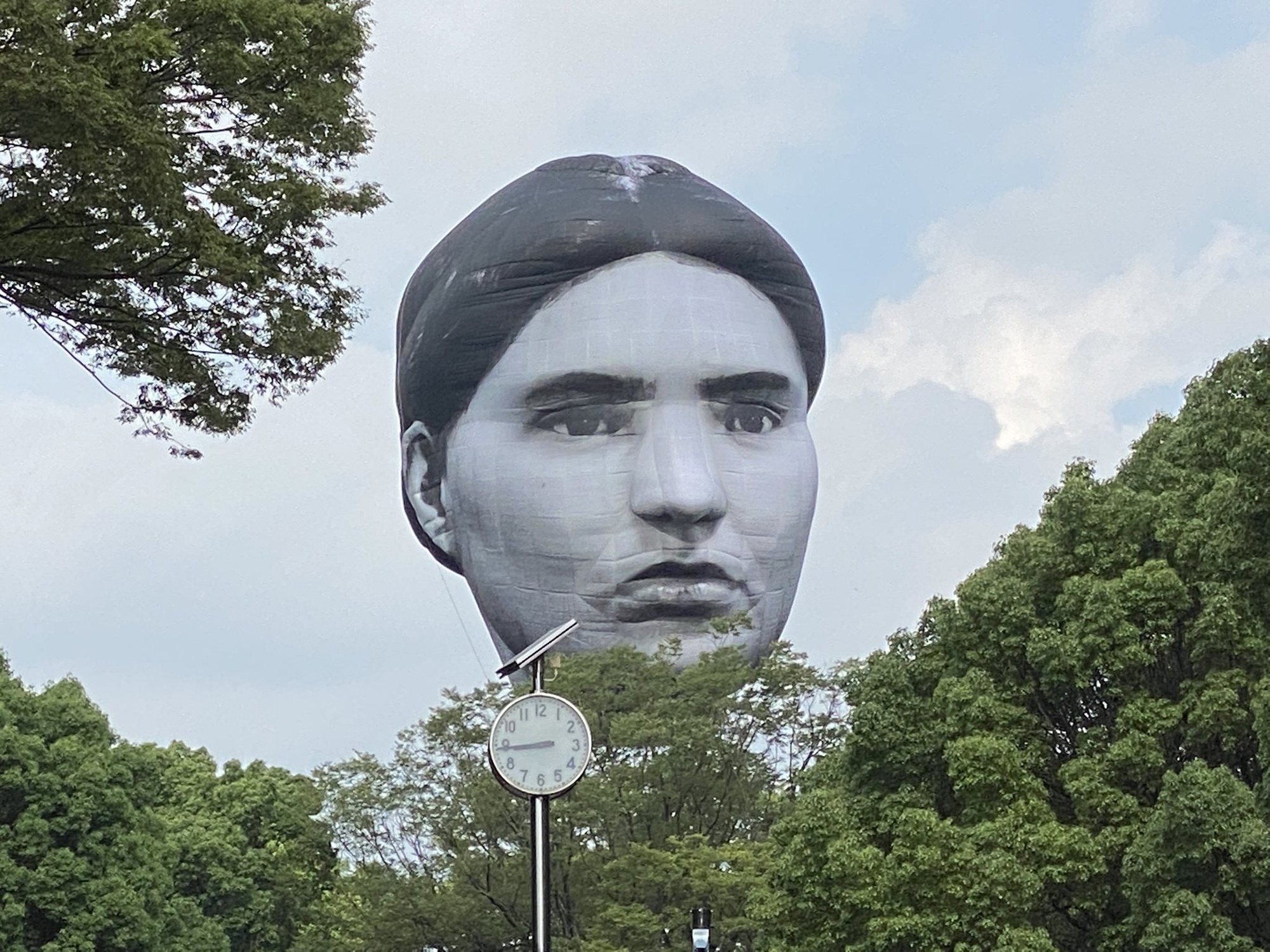 dau nguoi bay tren troi anh 4