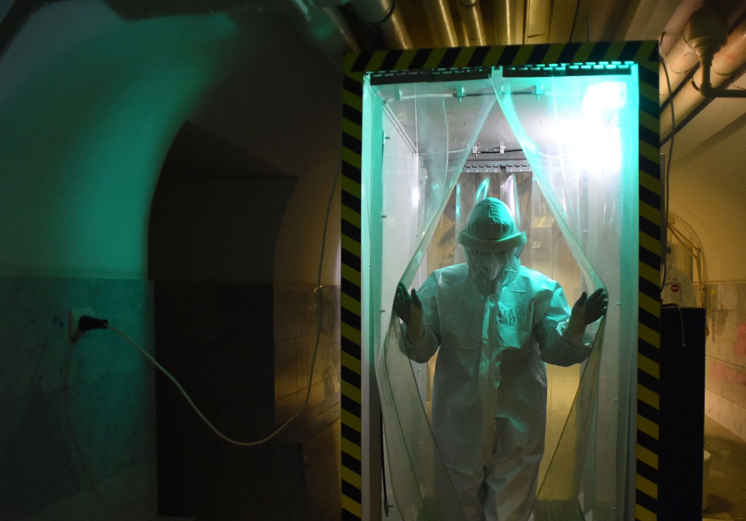 Nuoc My tro lai nhung ngay au lo ve dich benh hinh anh